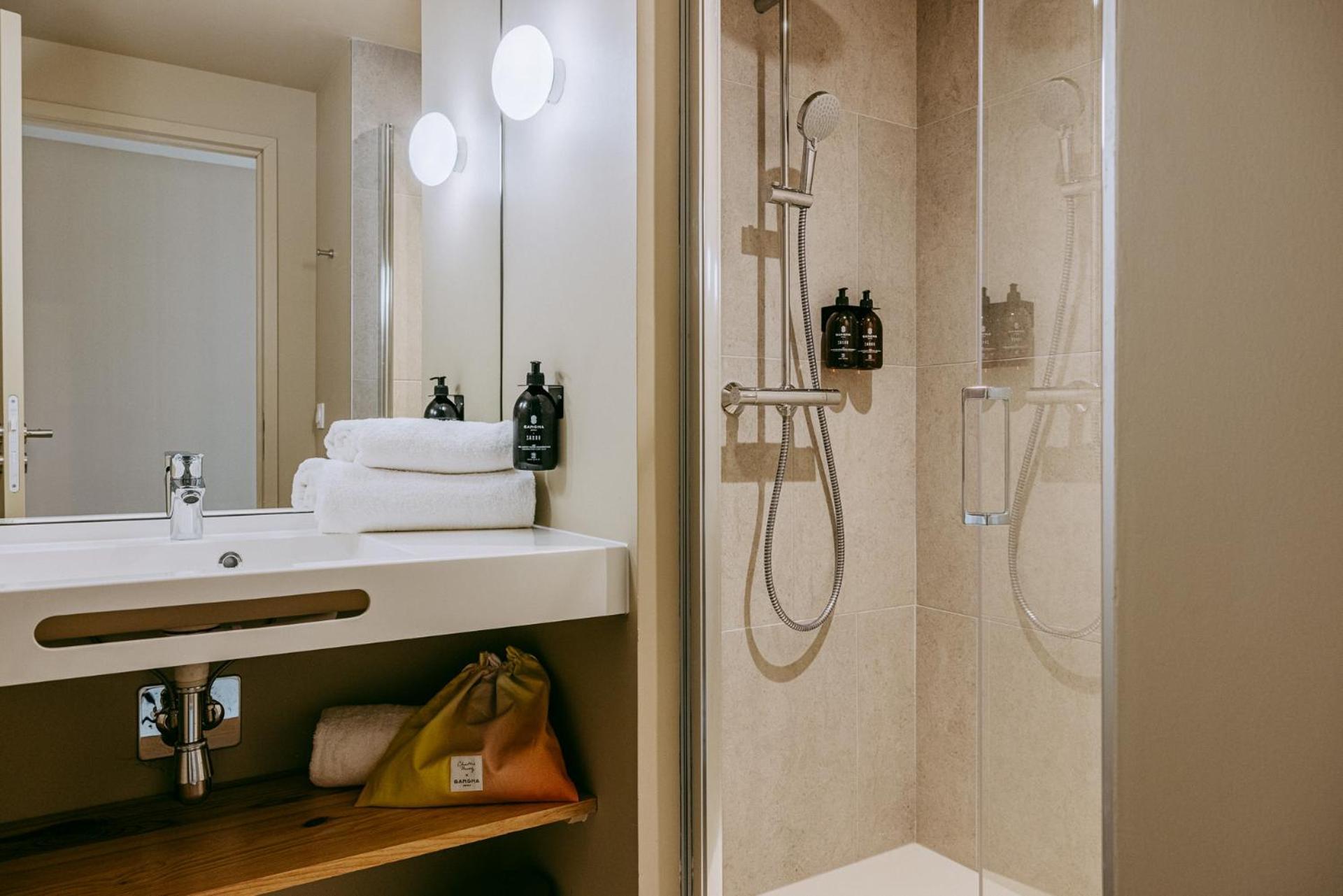Sangha Toulouse Hotell Exteriör bild